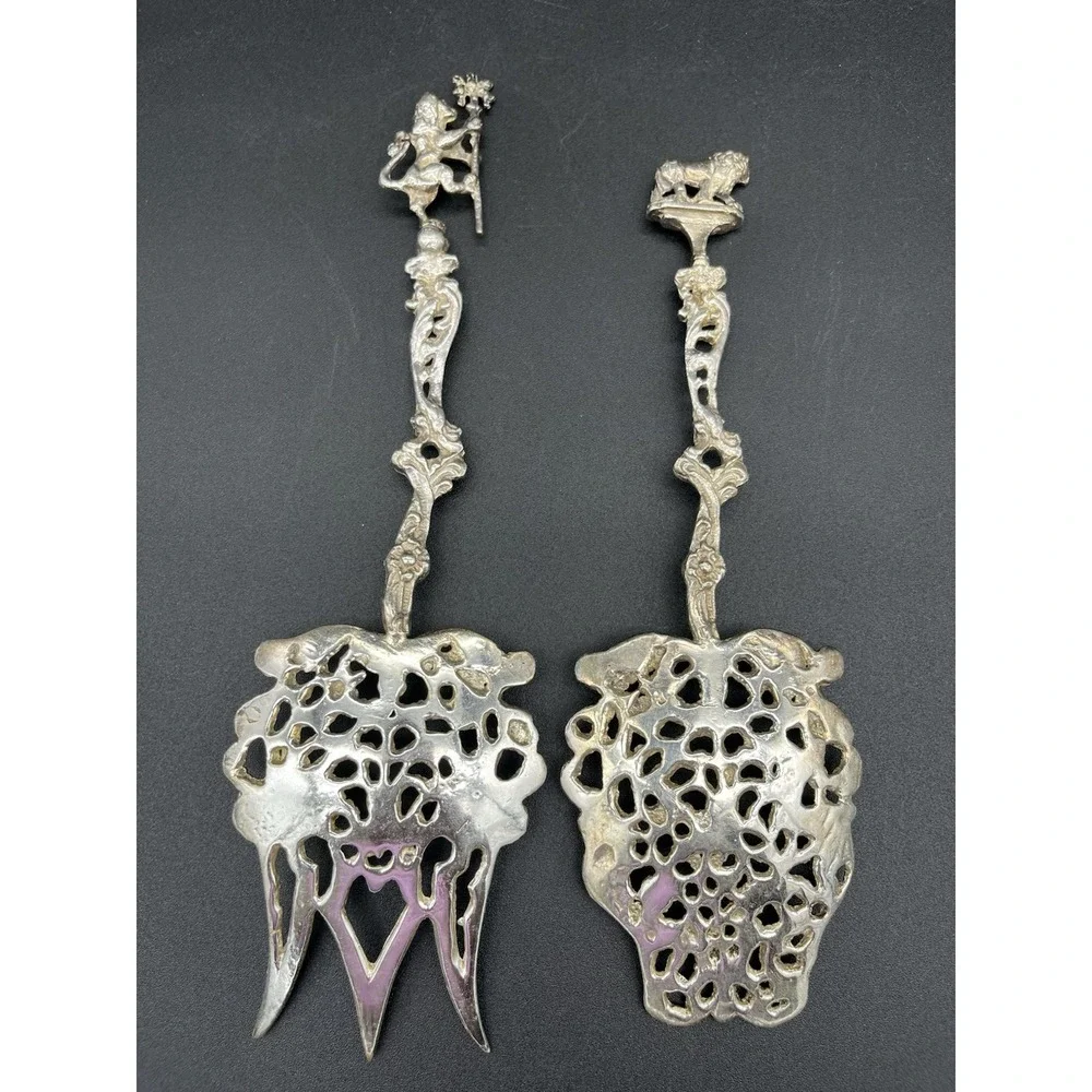 Italian Ornate Lion Spoon And Fork Serving Set Silver Plate